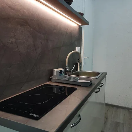 Sokak Apartment *